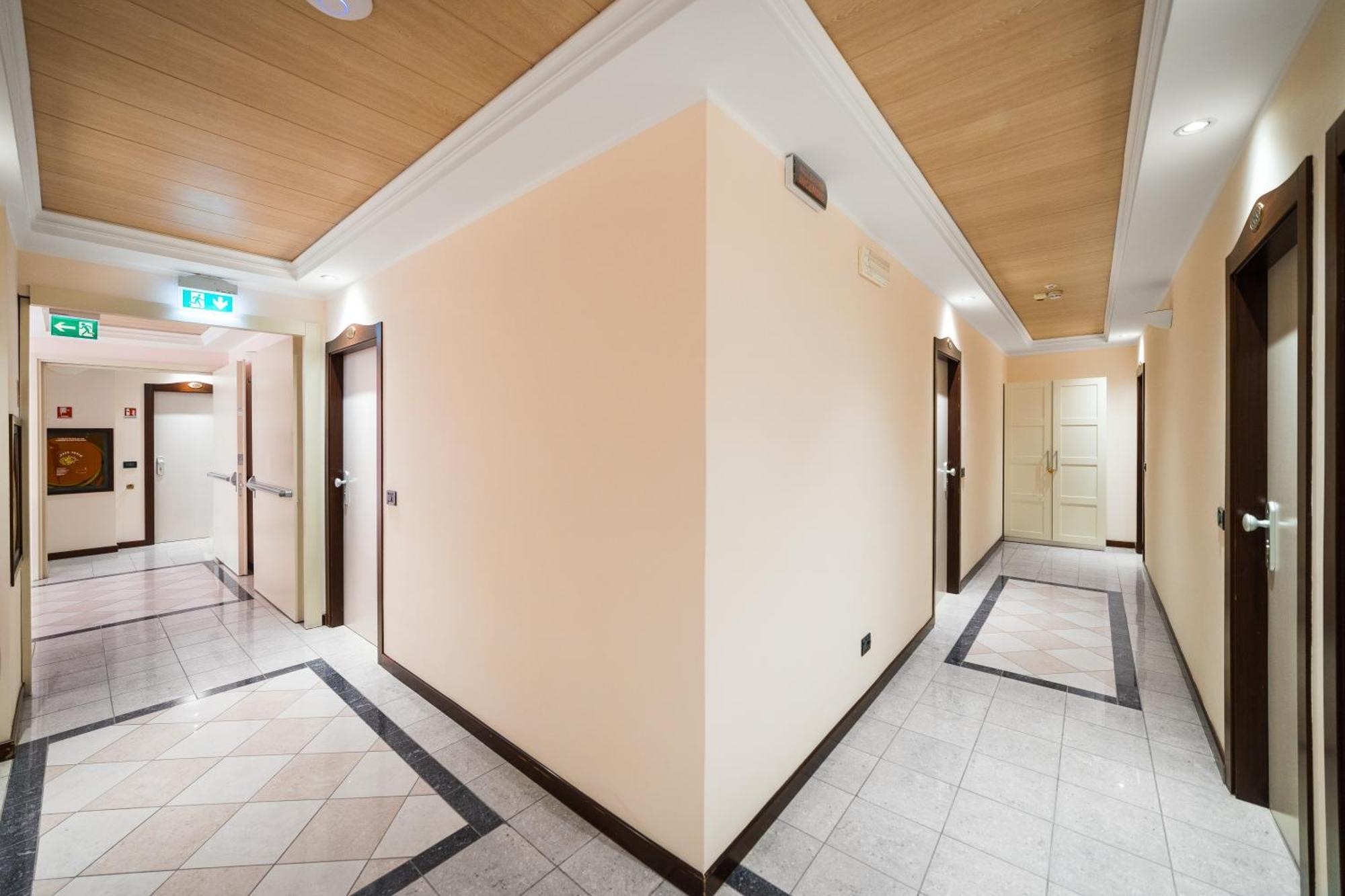 Viva Beach Hotel Rimini Exterior photo