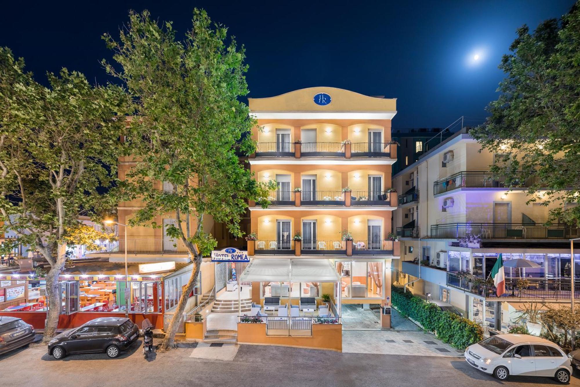 Viva Beach Hotel Rimini Exterior photo
