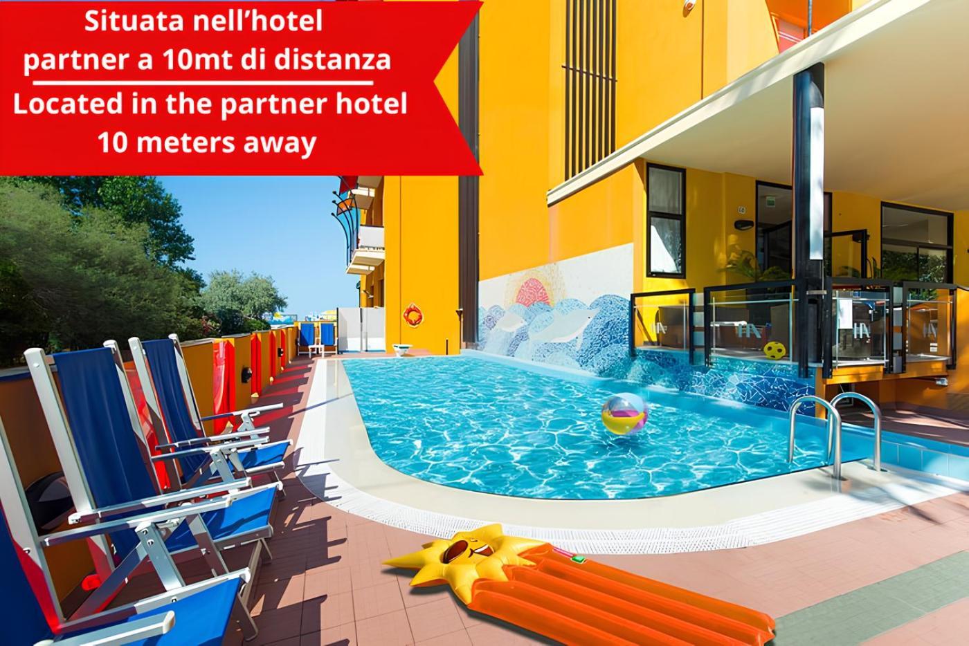 Viva Beach Hotel Rimini Exterior photo